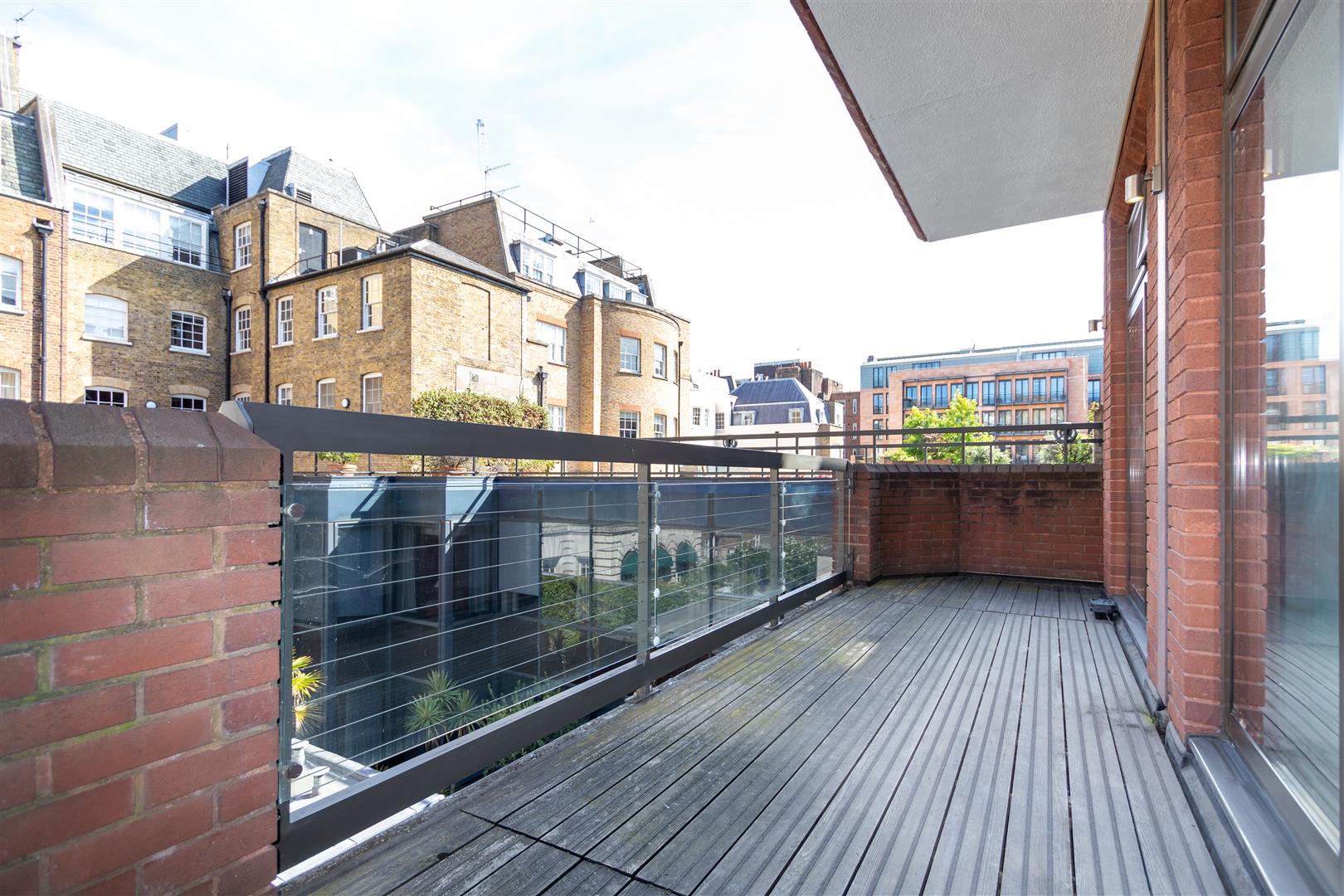 Mount Row, Mayfair